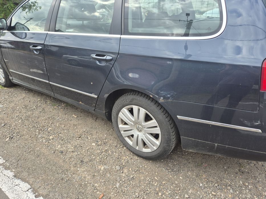 Vând Volkswagen passat b6