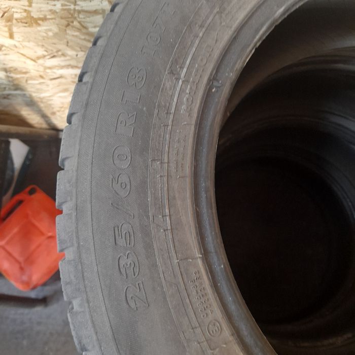 Продам комплект резины