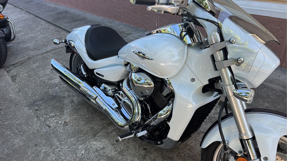 Suzuki boulevard m109r