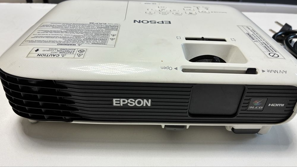 Проектор Epson EB-S04