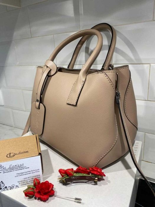 Бежова Класическa Чантa DONNA ITALIANA