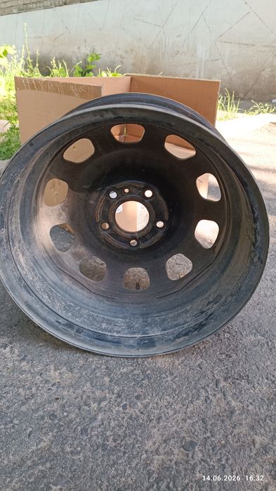 Продам диски на дастер