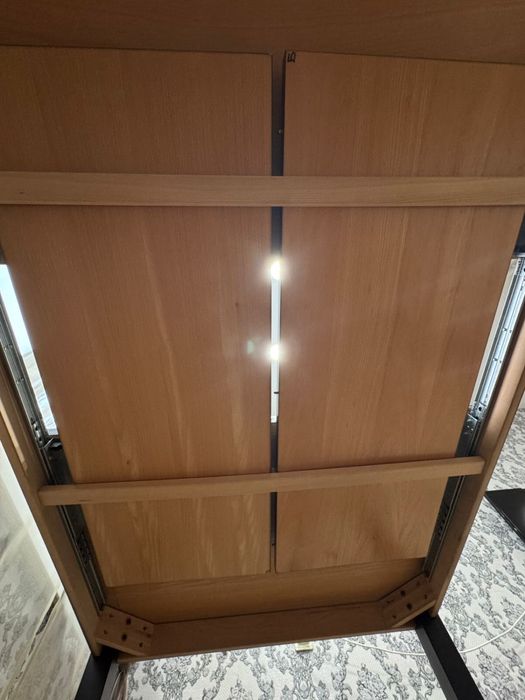 Гостиный стол со стульями