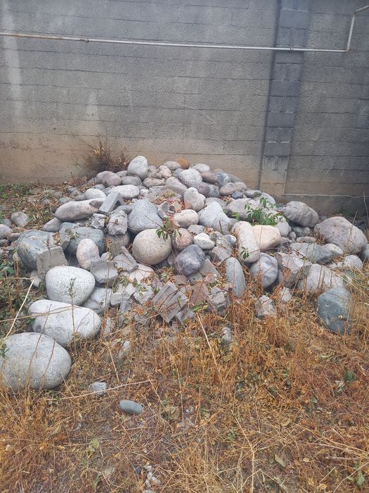 Камни для фундамента и строители атходы