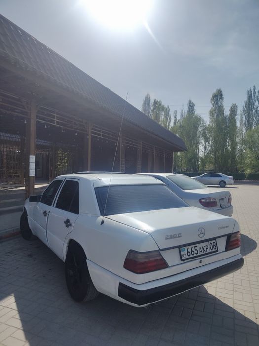 Продаю мерс или обмен на пассат седан