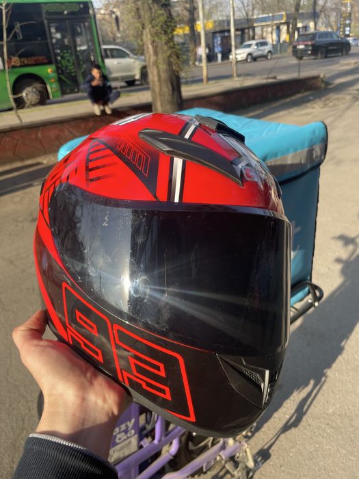 Продам шлем для курьера