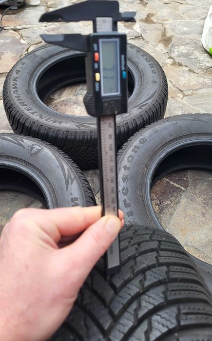 Set 4 anvelope iarnă Firestone Winterhawk 4  - 215/65 R16  -  7 mm