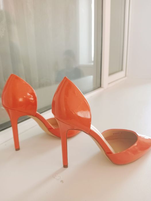 Продам туфли женские