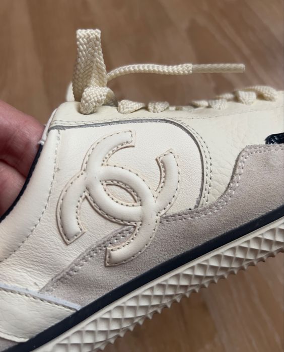 Продам обувь в оригинале