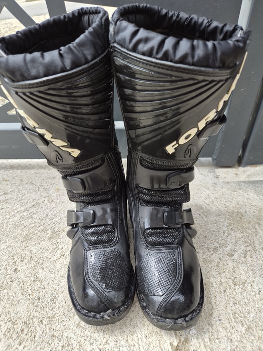 Ботуши за крос детски 35 номер