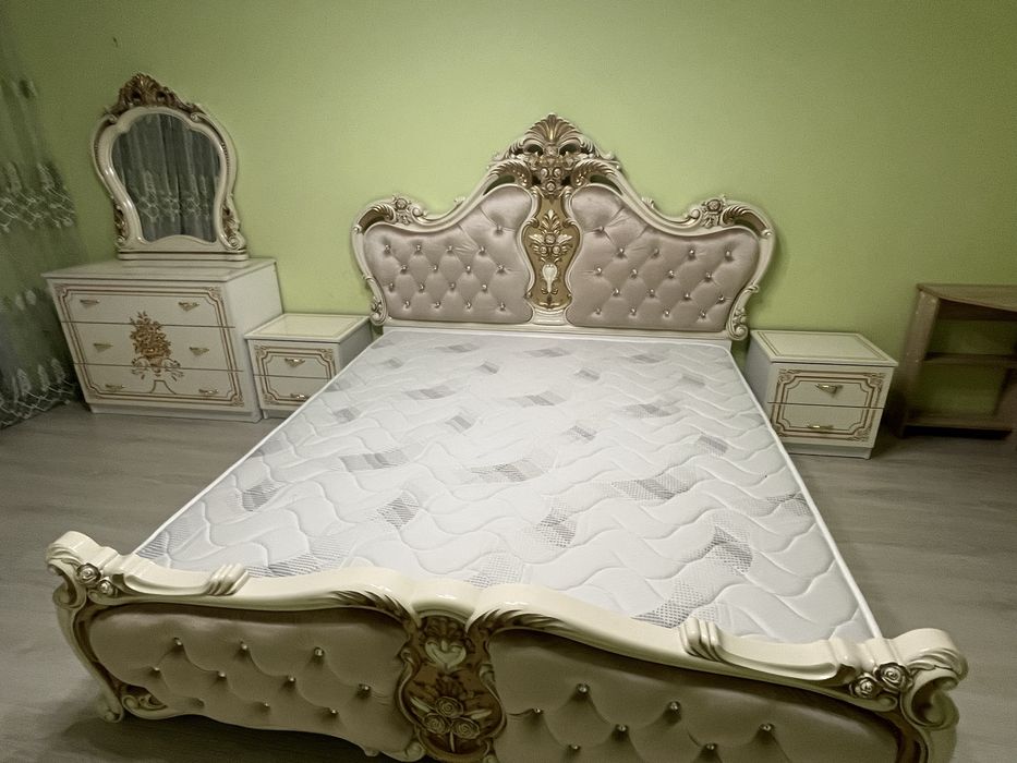 Спальный гарнитур в комплекте