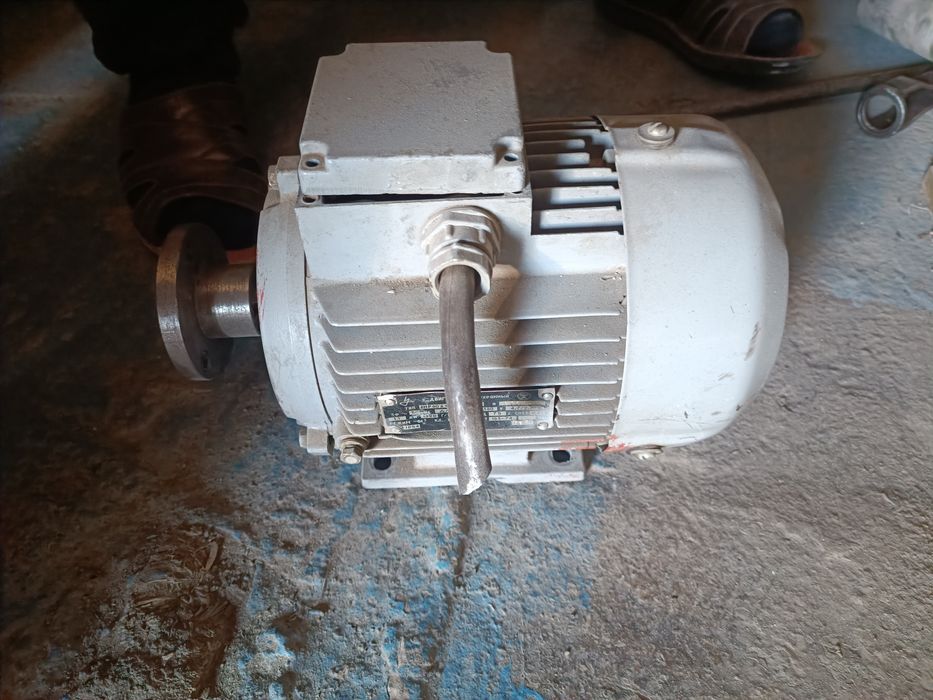 Электродвигатель