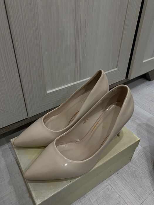 Продам туфли женские