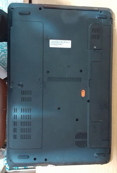 Acer Aspire E1-571G