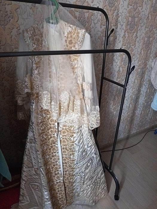 Ansambl sharfi bilan birga