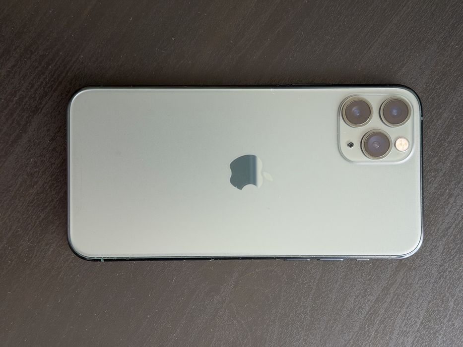 Срочно продам Iphone 11 pro
