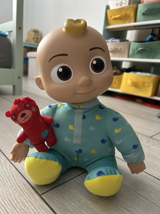 Papusa cu sunete cocomelon