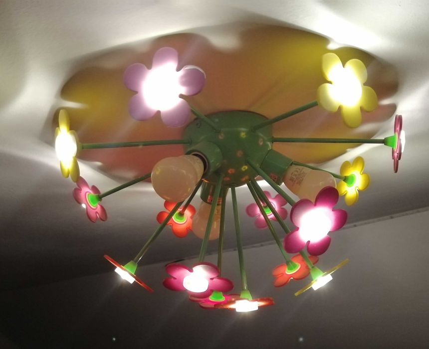 Lustră led cu telecomanda