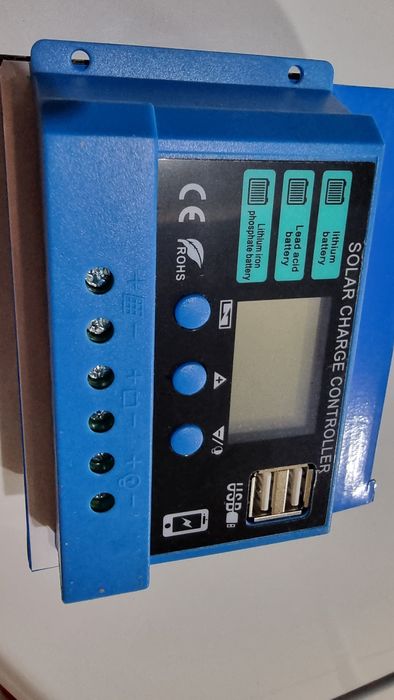 Контроллер заряда аккумулятора ! От солнечных панелей 20ампер