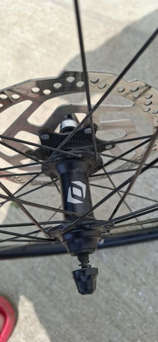 Vând roata fata MTB 29 inch Syncross, quick release