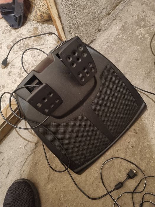 Comanda joc video Momo