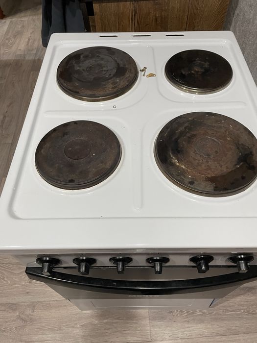 Продам электро плиту