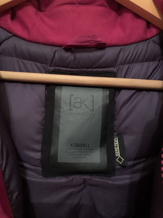Пуховик женский Burton [AK], XS.