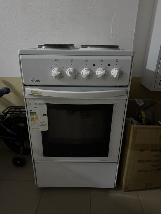 Продам электроплиту