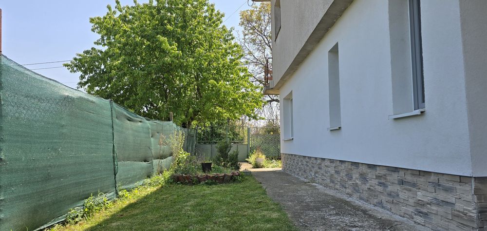 Двуетажна къща с. Ряхово