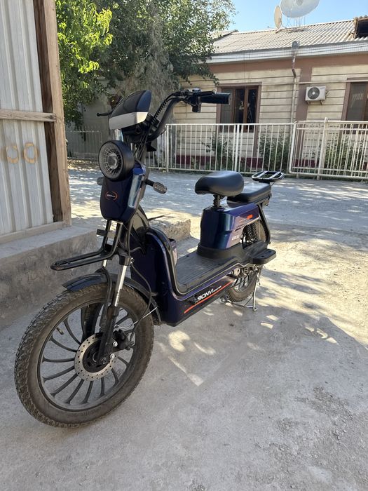 бовни скутер /6905 scooter
