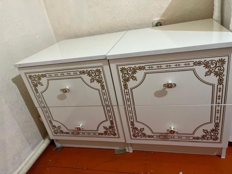 Спальный гарнитур