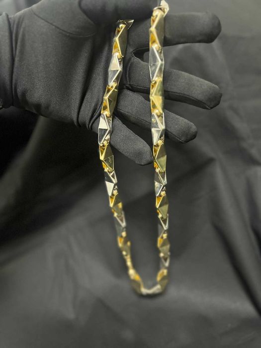 Златен синджир от бяло и жълто злато – масивен модел