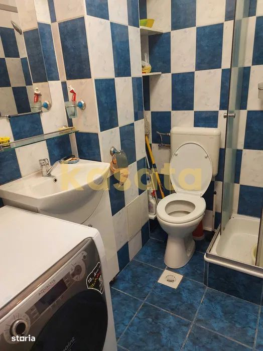 3 Camere de Închiriat