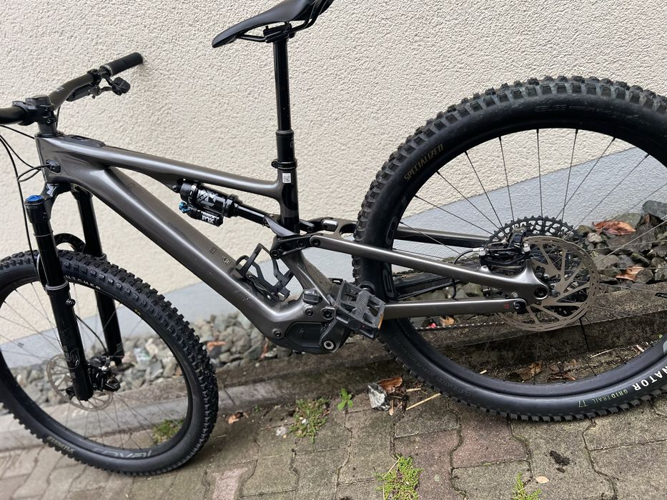Specialized Turbo Levo Full-Suspension – E-MTB ca Nouă (576 km), Origine Germania