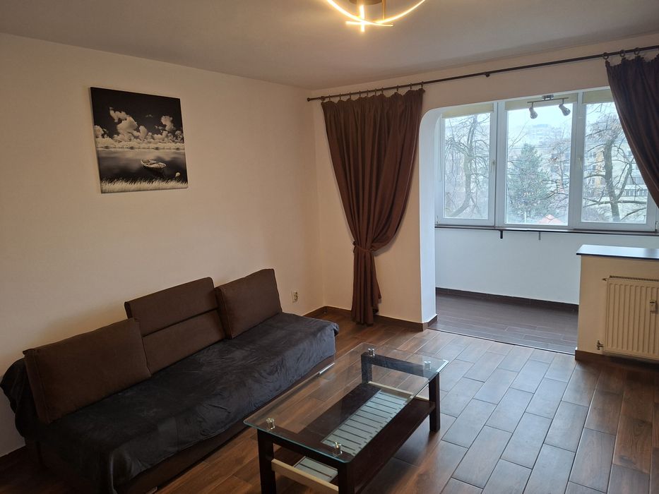 Proprietar Închiriez garsoniera