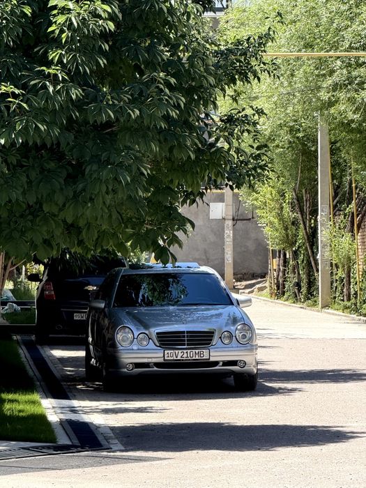 Mersedes benz e320