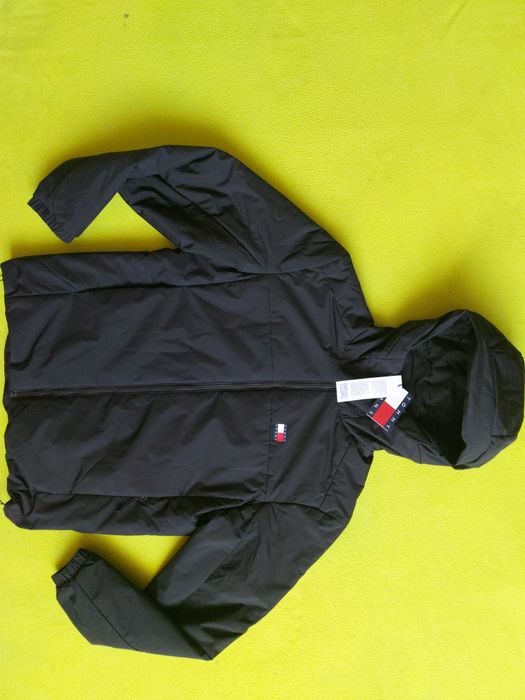 Tommy Hilfiger-S-Оригинално