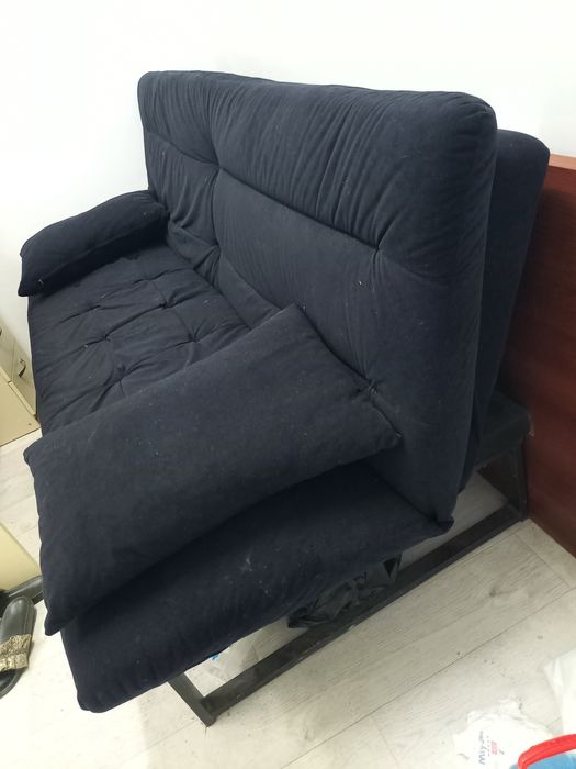 Продается диван в хорошем состояний