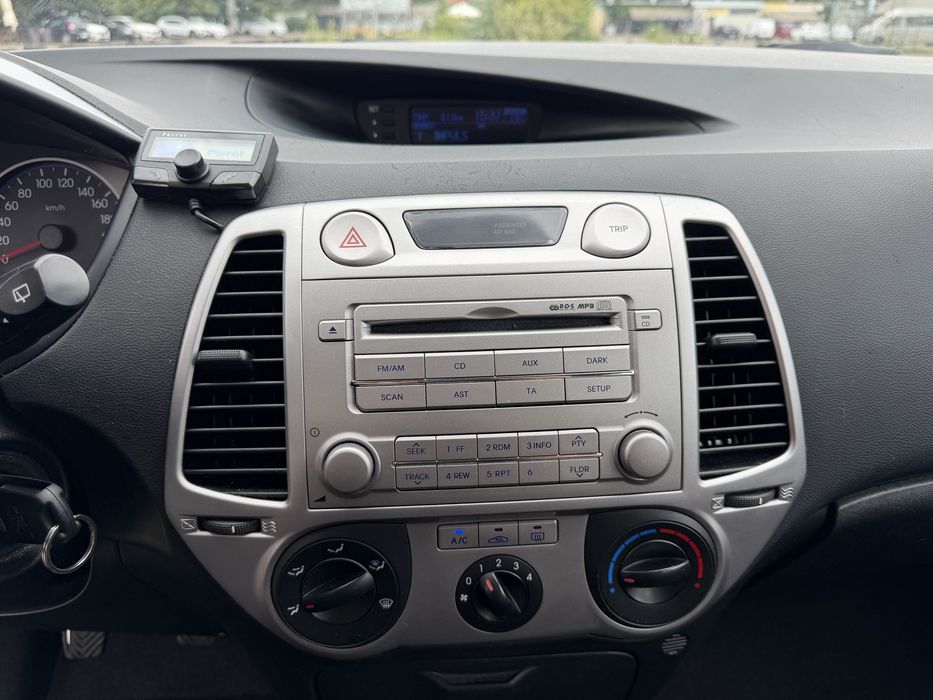Hyudai i20/ 1.2i-Motion/ 80CP/ An 2011/ Aux / USB / BT/Euro 5