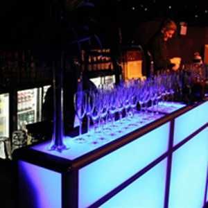 Mobilier led la comanda