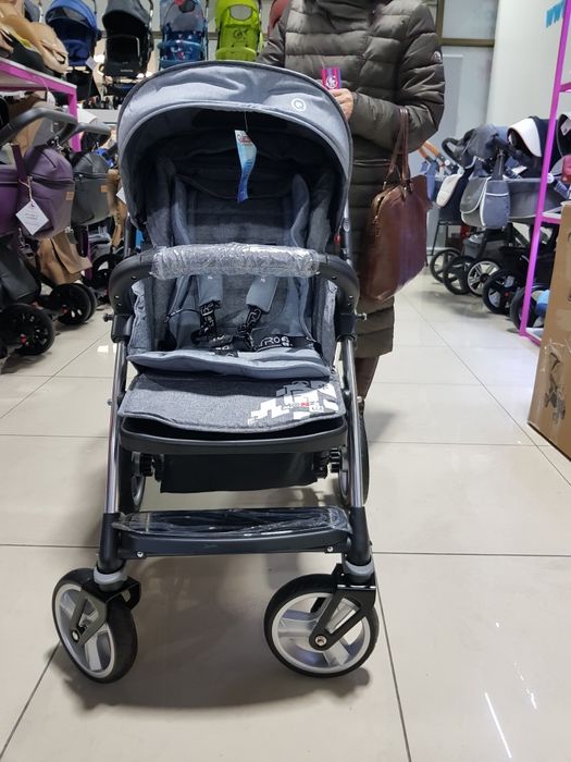 Коляска прогулочная