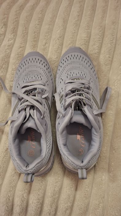 Женски маратонки Crane N38