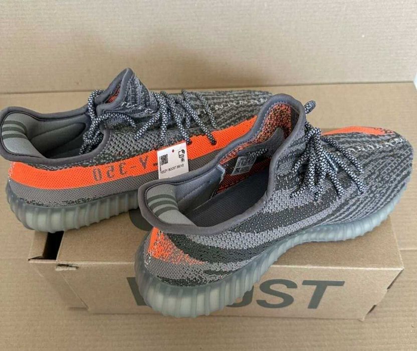 Adidasi Yeezy Boost Carbon Beluga