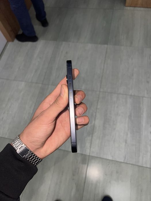 iPhone 15 pro 256/81