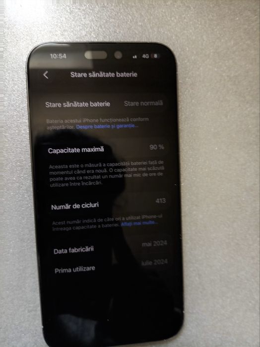 Vând iPhone 15 Pro Max 256GB, în stare impecabilă, folosit cu grijă, fără zgârieturi sau probleme.