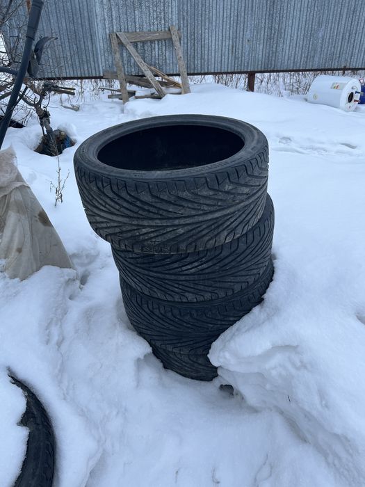 245/35 R19 летние