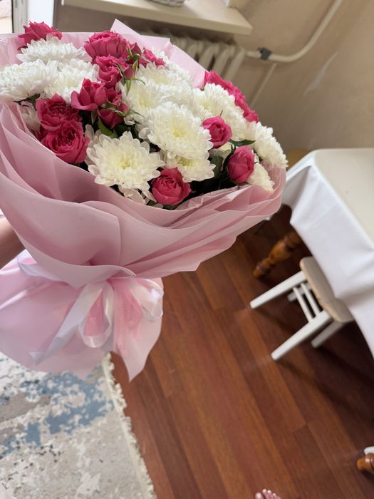 Букеты свежие продаю