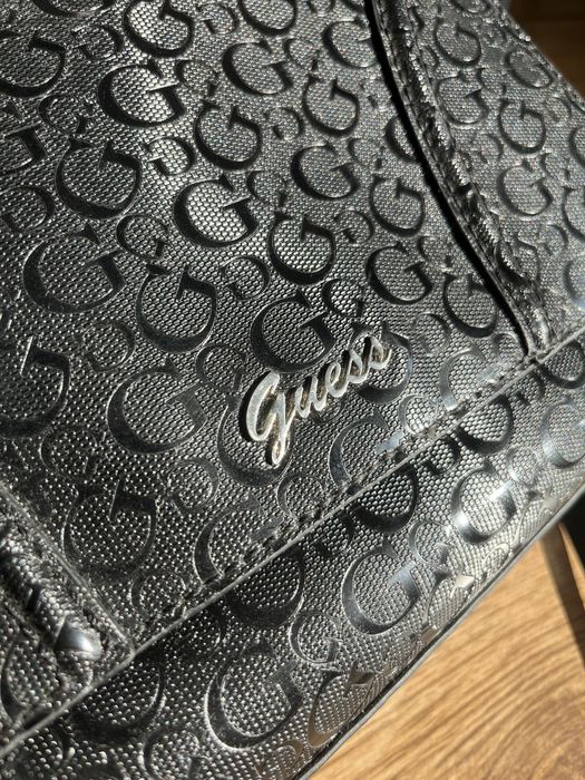 Vintage модел чанта на Guess