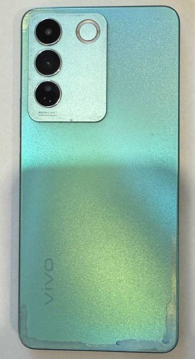 Продам телефон Vivo v27e