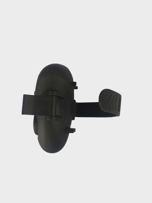 Сигнализатори със станция за сом  Osako 3+1 . Активират се от вибрация при удар. 100м обхват